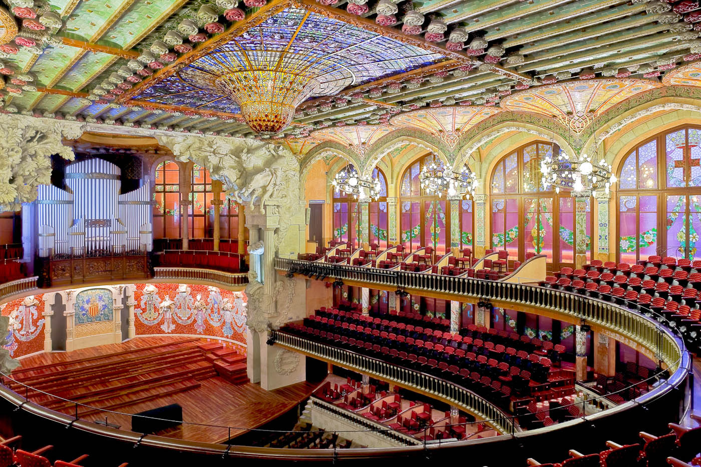 Stunning Palau De La Musica Catalana (Barcelona) .